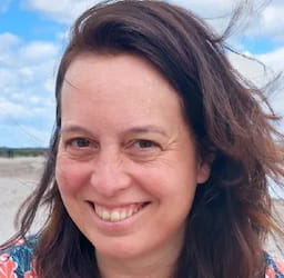 Iris van der Velden